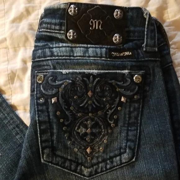 Miss Me jeans - Picture 2 of 9